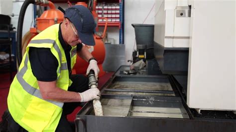 cnc machine cleaning